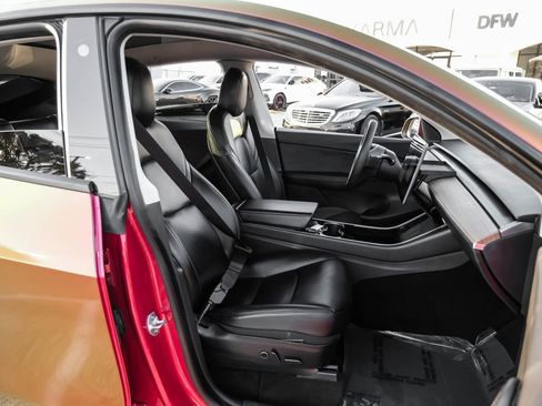 Used 2021 Tesla Model Y 2WD image 38