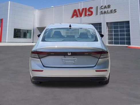 Used 2025 Honda Accord SE image 7