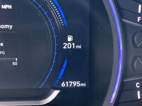 Used 2020 Hyundai Santa Fe SEL w/ Convenience + Premium Package image 40