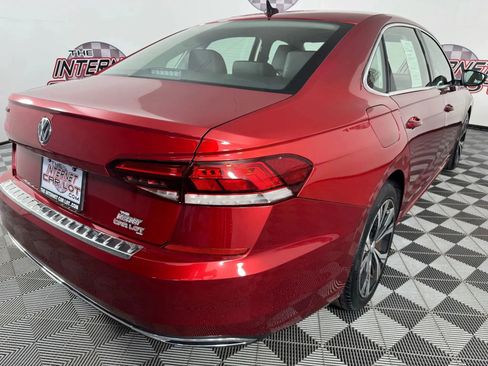 Used 2022 Volkswagen Passat 2.0T SE image 28