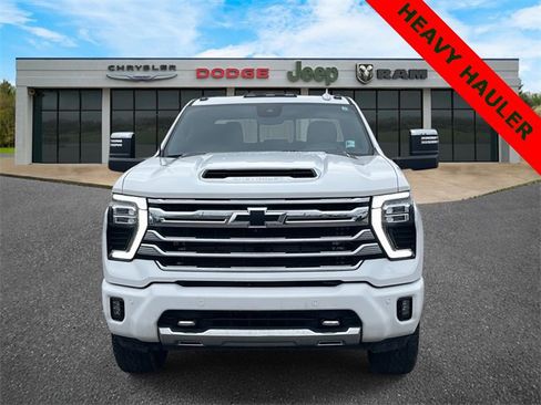 Used 2024 Chevrolet Silverado 3500 High Country w/ High Country Premium Package image 37