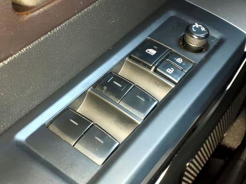 Used 2022 Toyota Tundra SR5 image 15