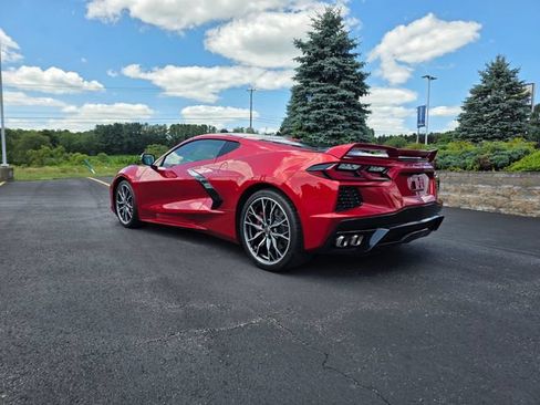 Used 2023 Chevrolet Corvette Stingray Premium Cpe w/ Z51 Performance Package RWD image 2