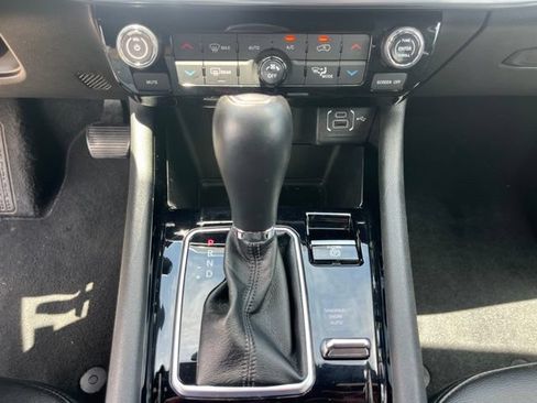 Used 2025 Jeep Compass Limited AWD/4WD image 24