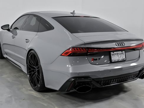 Used 2021 Audi RS 7 Sportback w/ Black Optic Package image 10