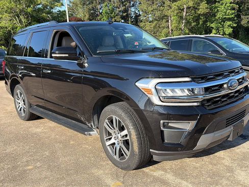 Used 2024 Ford Expedition Limited AWD/4WD image 1