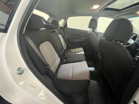 Used 2021 Hyundai Kona SEL Plus w/ Cargo Package image 26