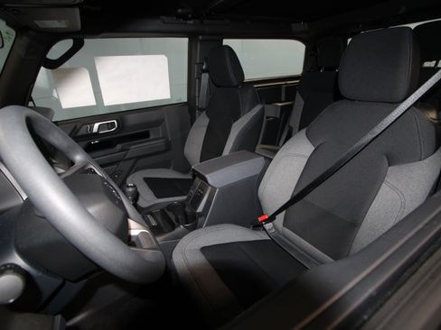 New 2026 Ford Bronco 2-Door AWD/4WD image 3