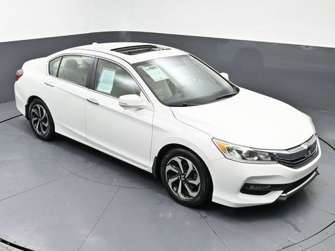 Used 2016 Honda Accord EX-L image 42