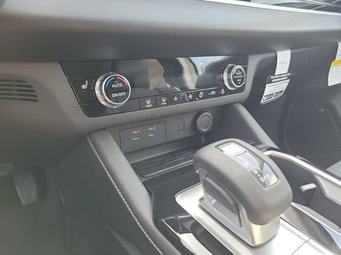 Used 2026 Mitsubishi Outlander SE FWD image 30