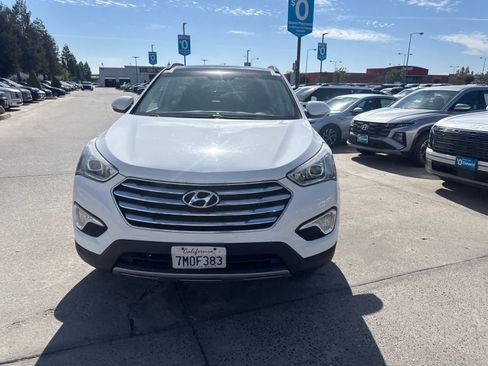 Used 2016 Hyundai Santa Fe SE w/ Option Group 03 AWD/4WD image 2
