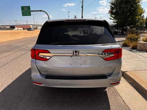 Used 2020 Honda Odyssey Elite image 4