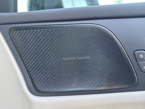 Used 2023 Volvo V60 B5 Cross Country Plus w/ Climate Package image 12