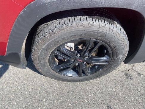 Used 2023 GMC Terrain AT4 w/ Infotainment Package II image 9