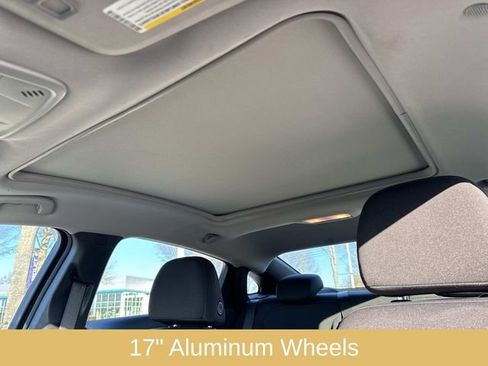 Used 2024 Chevrolet Malibu LT image 24