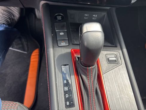 Used 2025 Nissan Kicks SR FWD image 11