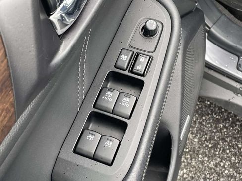 Used 2019 Subaru Outback 2.5i Limited AWD/4WD image 6