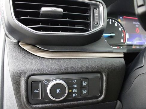 Used 2022 Ford Explorer Limited w/ Equipment Group 301A image 23