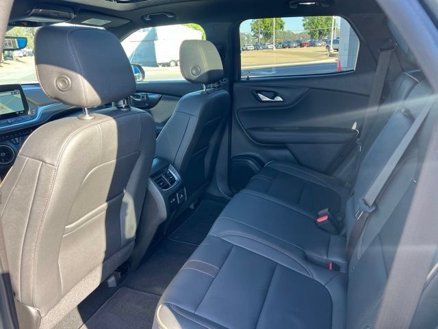 Used 2023 Chevrolet Blazer Premier w/ Driver Confidence II Package AWD/4WD image 17