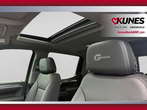 Used 2025 GMC Sierra 1500 Elevation w/ Elevation Premium Package AWD/4WD image 15