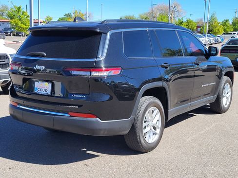 Used 2024 Jeep Grand Cherokee L Laredo image 5