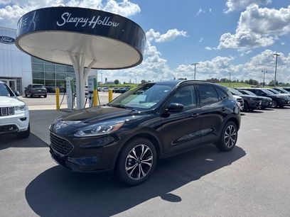 Used 2022 Ford Escape SE w/ SE Sport Appearance Package