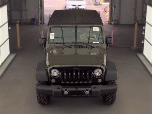 Used 2016 Jeep Wrangler Unlimited Sport AWD/4WD image 3