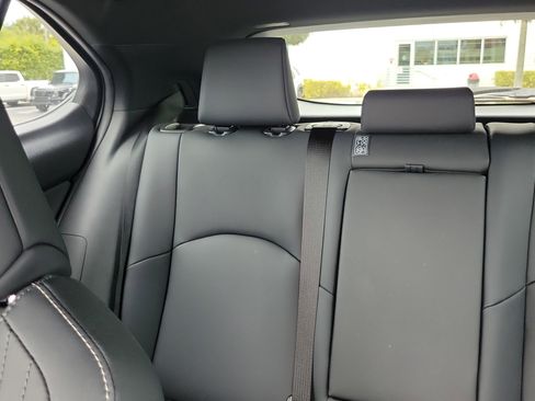 Used 2023 Lexus UX 250h FWD image 20