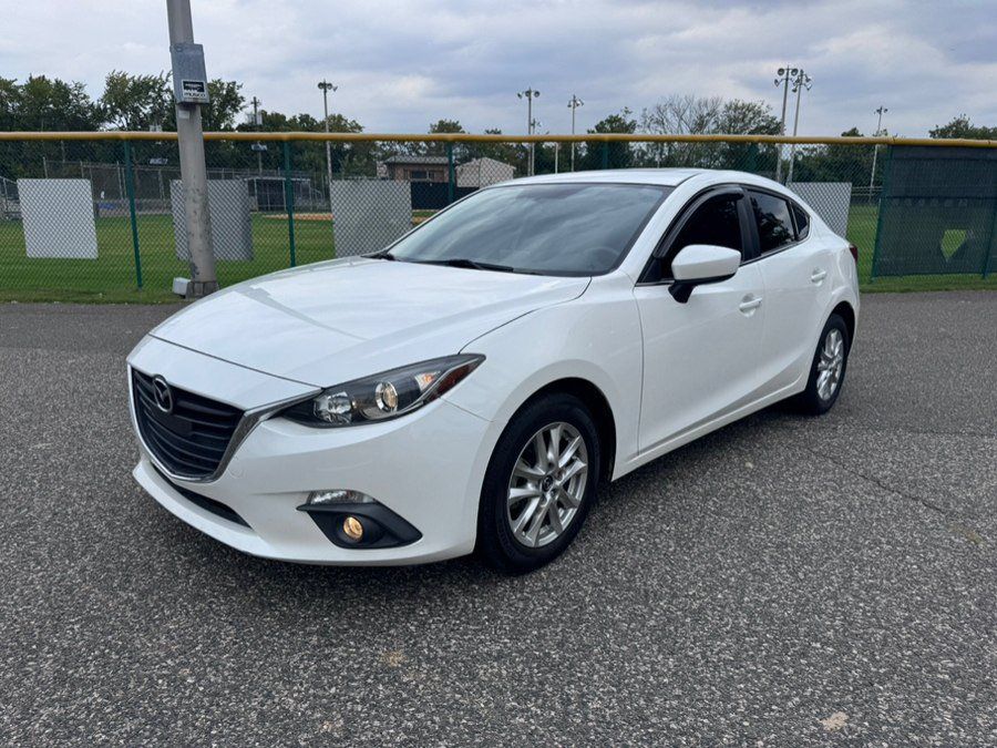 Used 2016 MAZDA MAZDA3 i Touring w/ Popular Equipment Package FWD image 3