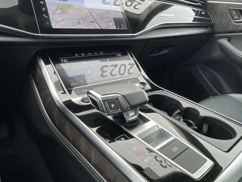 Certified 2023 Audi Q8 Premium Plus w/ Premium Plus Package image 31