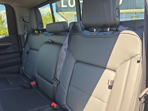 Used 2024 GMC Sierra 1500 Denali image 14