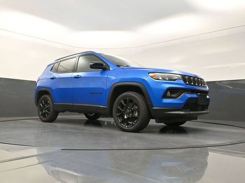 New 2026 Jeep Compass Latitude AWD/4WD image 19