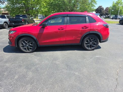 Certified 2025 Honda HR-V Sport image 4