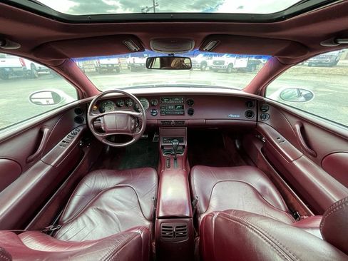 Used 1995 Buick Riviera Supercharged Coupe FWD image 13