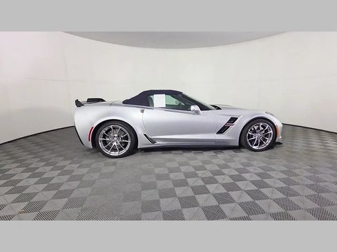 Used 2019 Chevrolet Corvette Grand Sport RWD image 36
