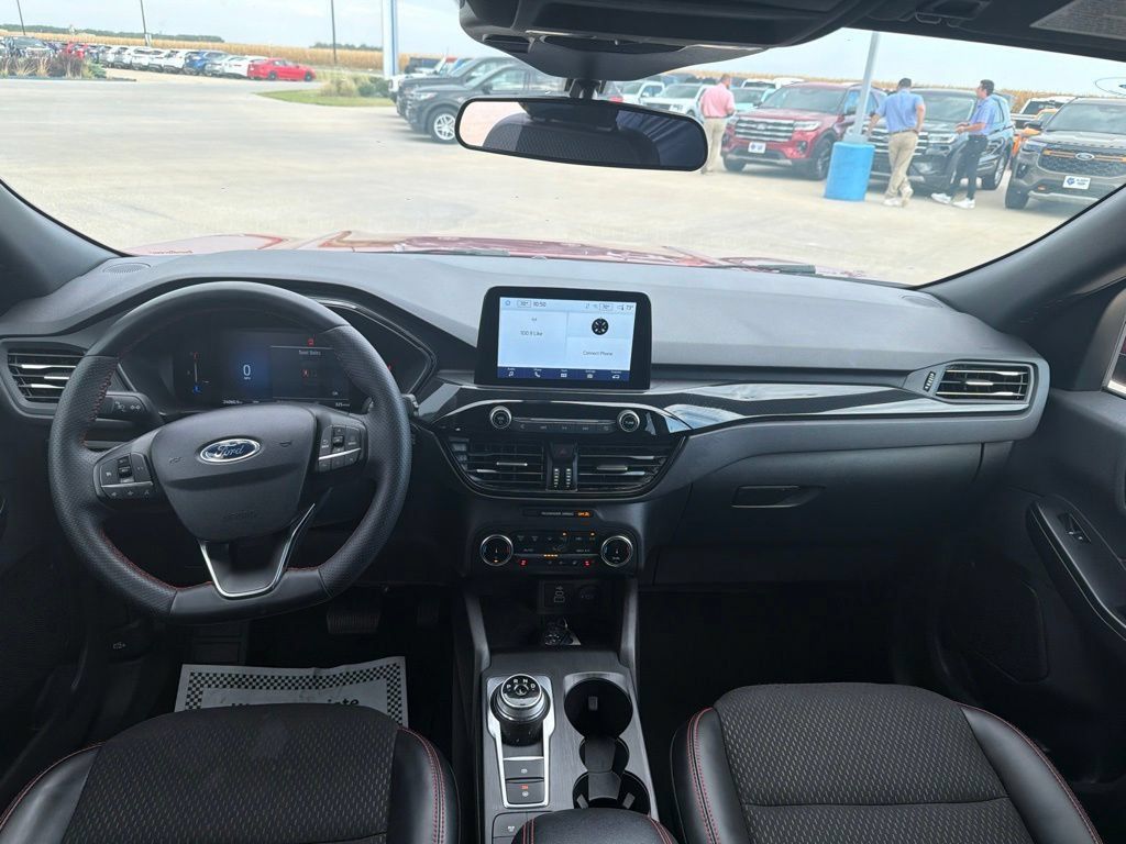 Used 2025 Ford Escape ST-Line Select AWD/4WD image 27