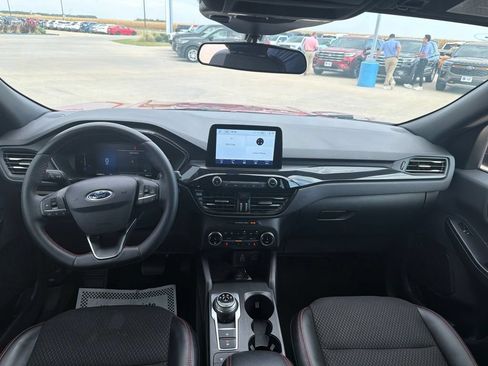Used 2025 Ford Escape ST-Line Select AWD/4WD image 27
