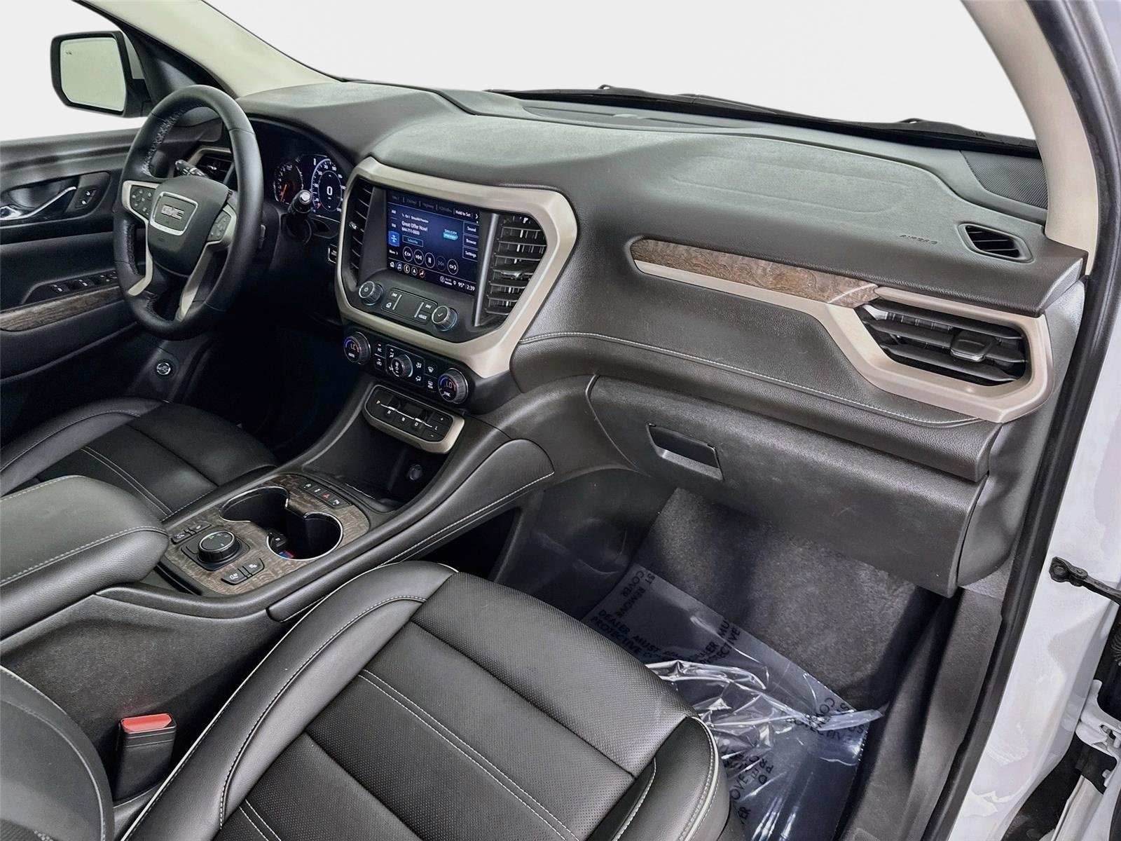 Certified 2023 GMC Acadia Denali w/ Denali Ultimate Package FWD image 30
