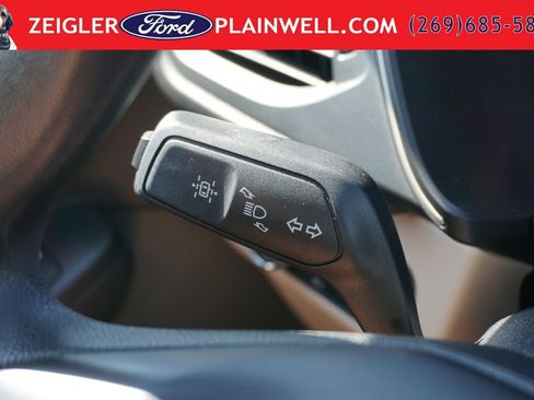 Used 2021 Ford Escape SE FWD image 23