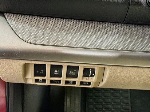 Used 2017 Subaru Outback 2.5i Premium AWD/4WD image 10