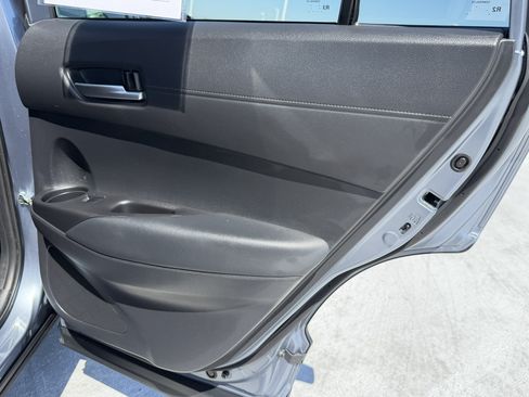 Used 2025 Toyota Corolla Cross XLE w/ Convenience Package FWD image 17