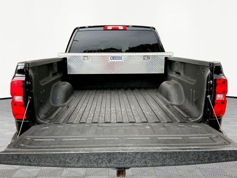 Used 2018 Chevrolet Silverado 1500 LT w/ All Star Edition AWD/4WD image 7