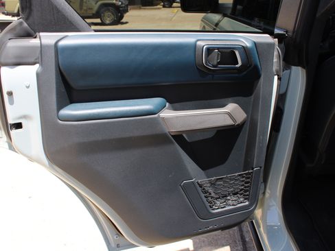 Used 2021 Ford Bronco First Edition AWD/4WD image 21