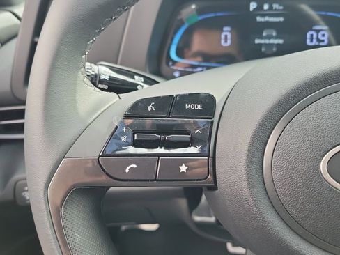 New 2026 Hyundai Elantra SEL Sport FWD image 6