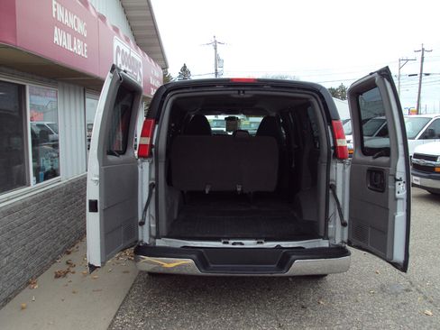 Used 2013 Chevrolet Express 1500 LT w/ LT Preferred Equipment Group image 7