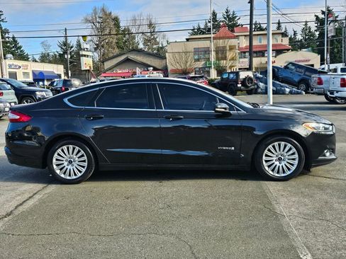 Used 2015 Ford Fusion SE w/ Equipment Group 502A image 8