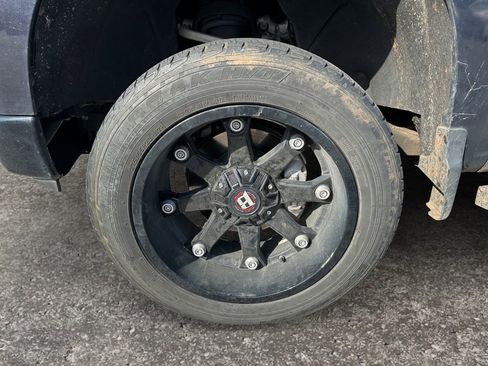 Used 2023 Chevrolet Silverado 1500 Custom Trail Boss image 8