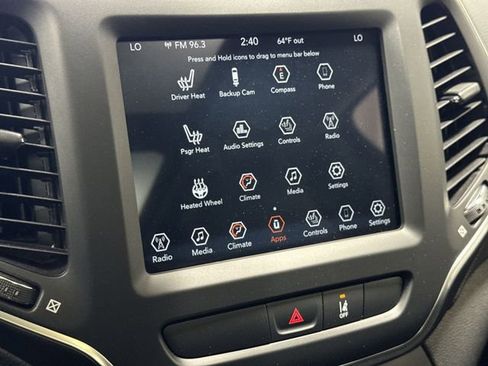Used 2022 Jeep Cherokee Latitude Lux w/ Sun & Sound Group AWD/4WD image 18