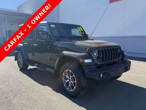 Used 2024 Jeep Wrangler Sport S image 2