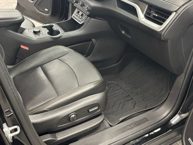 Used 2020 GMC Terrain SLT w/ Preferred Package AWD/4WD image 36